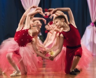 Wirtualne zajęcia baletu dla dzieci z instruktorem GOKiS